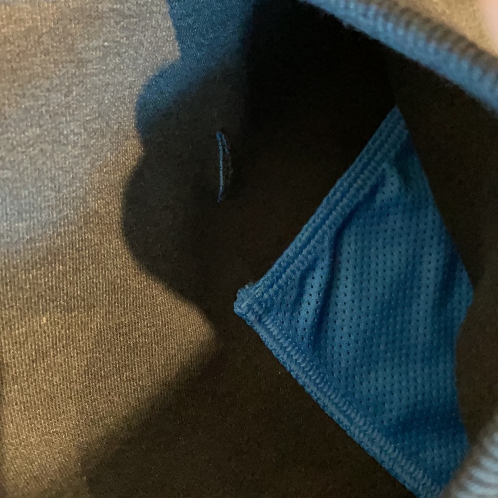Under Armour hoodie - Picture 5 of 5